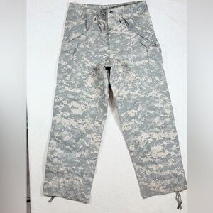 US Military Cold Weather Medium Camouflage Cargo Performance Waterproof Pants